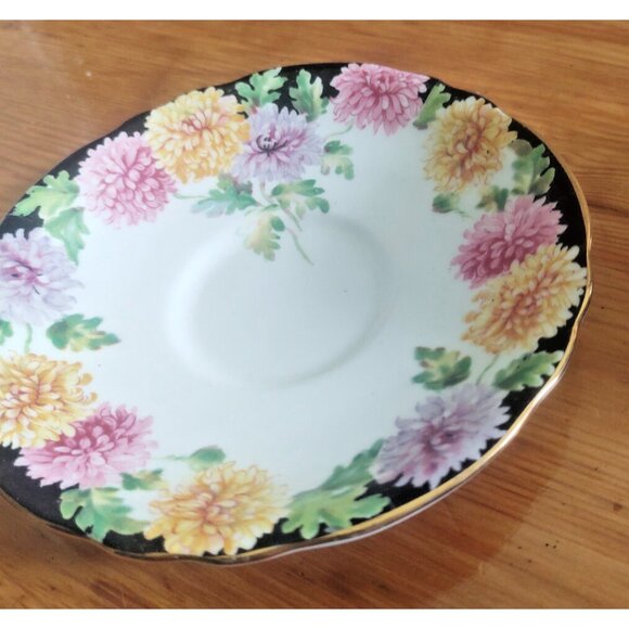 Vintage Double Warrant Paragon Mums Tea Cup & Saucer, Chrysanthemum flowers 1940 - Picture 9 of 14